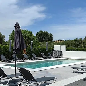 https://topaz-three.hotelschalkidiki.net